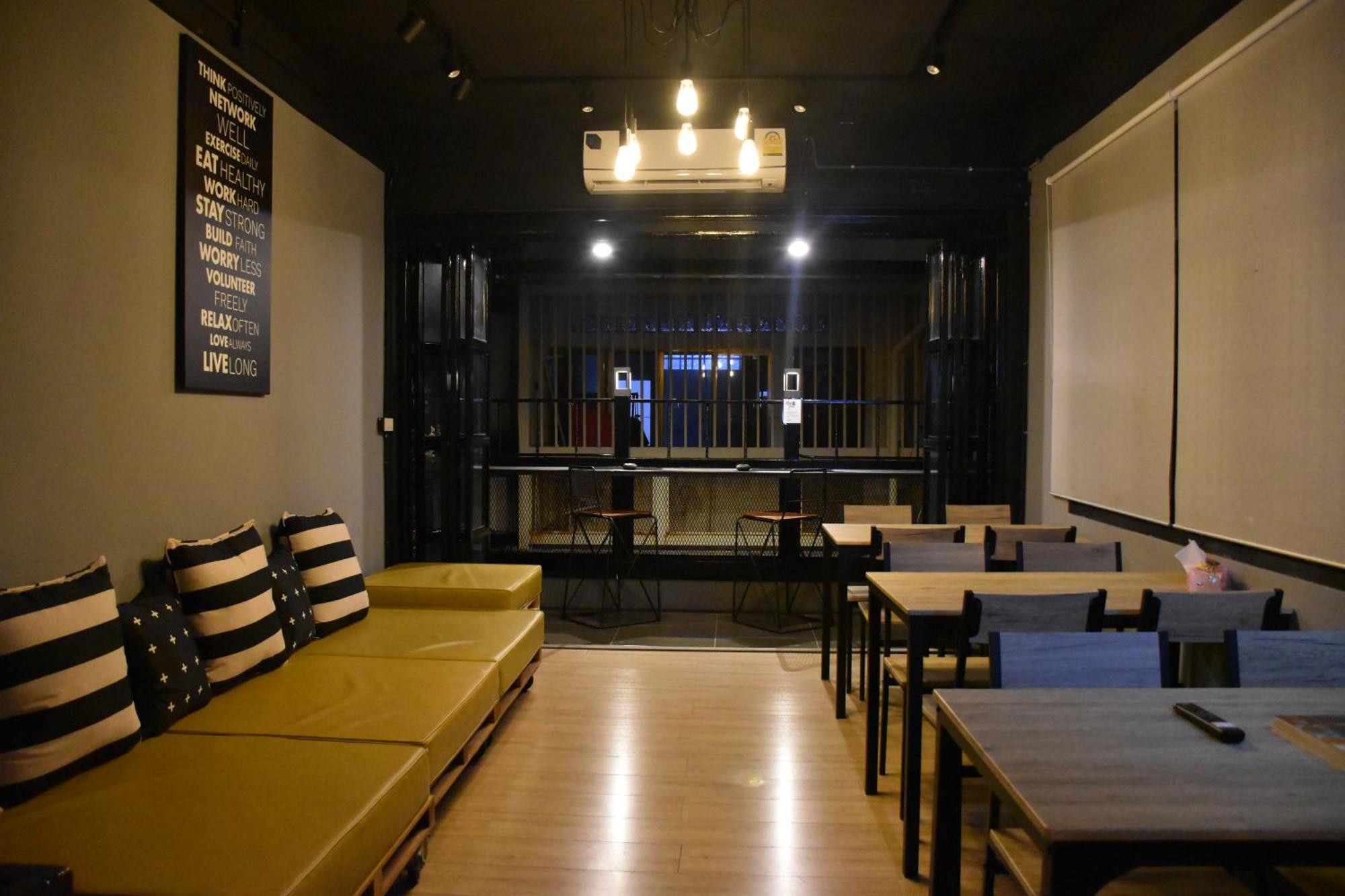 Stay At Pan Hostel Bangkok Kültér fotó